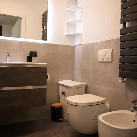 Apartment Sweet House Meda Milan