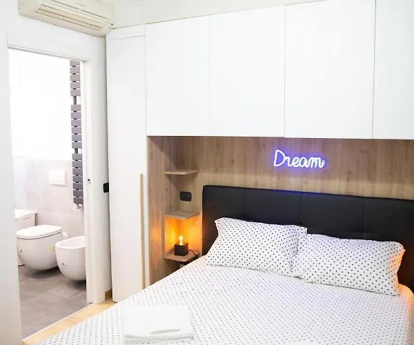 Apartment Sweet House Meda Milan