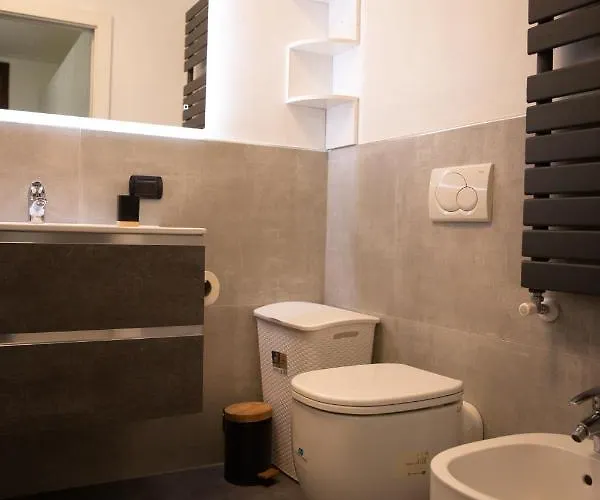 Apartment Sweet House Meda Milan